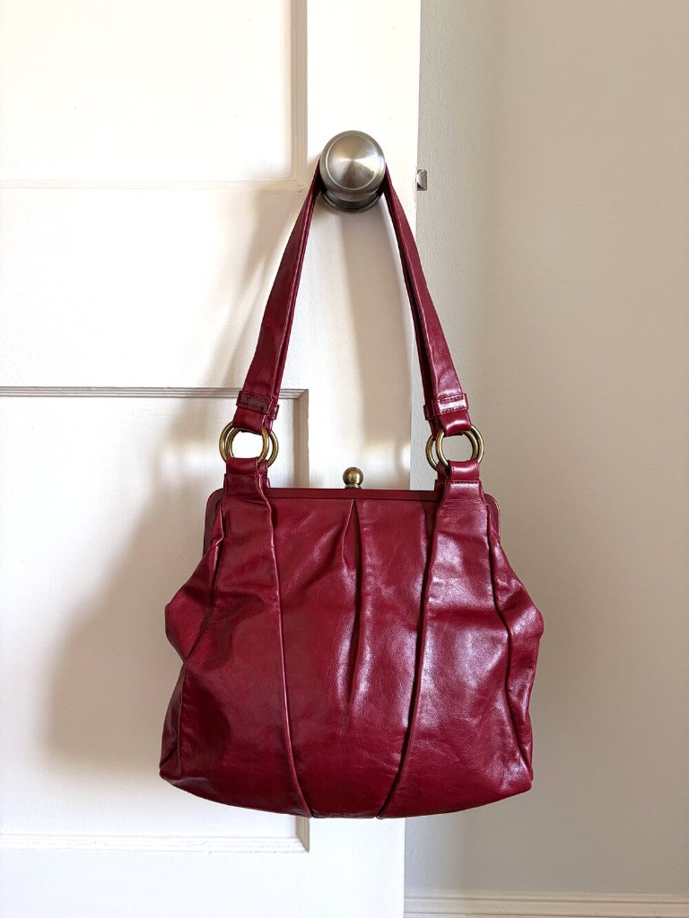 HOBO International Brianne Maroon Leather Frame Shoulder Bag - Picture 2 of 9